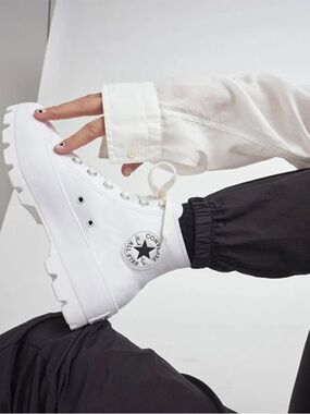 Converse White Women's Lace-Up High-Top Boots NIB